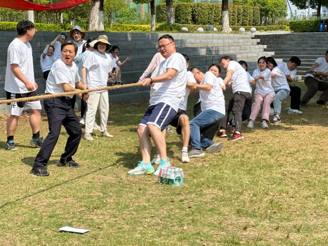 特色露天拔河赛，凝聚团队的运动文化的简单介绍