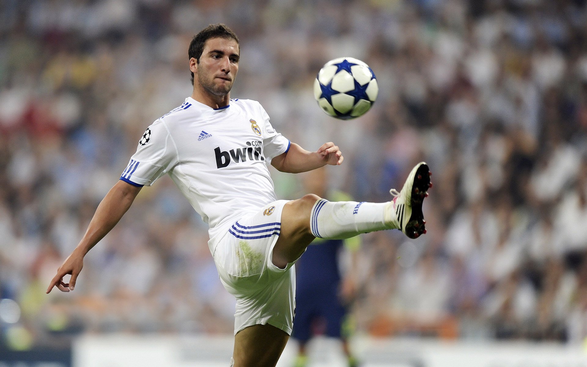 中国足球赛季脚风变化研究，中国足球形势