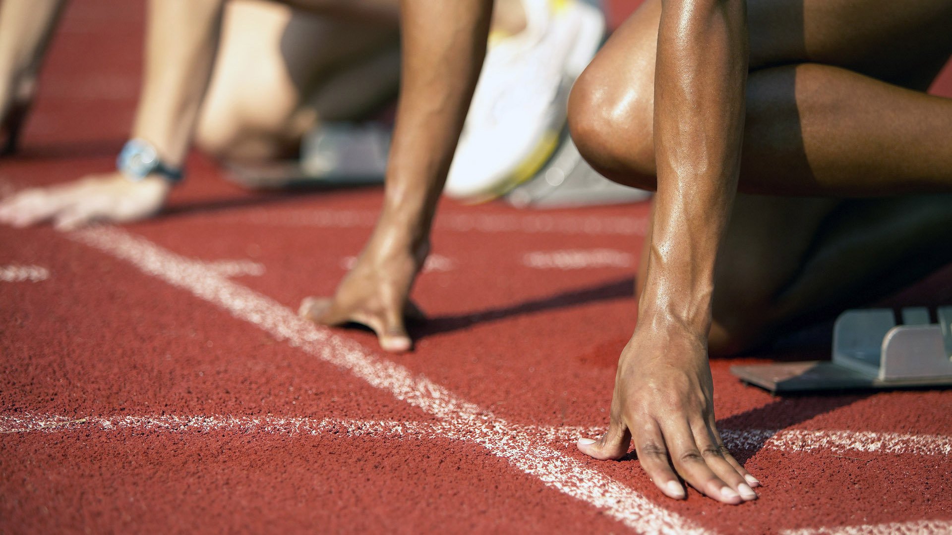 篮球赛事中团队配合效率提升方法，在篮球比赛中如何做好团队精神培养